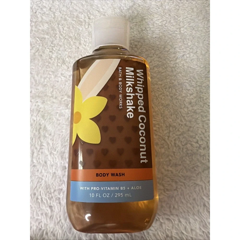 Bath & Body Works WHIPPED COCONUT MILKSHAKE Shower Gel Body Wash 10 Oz Lot Of 2